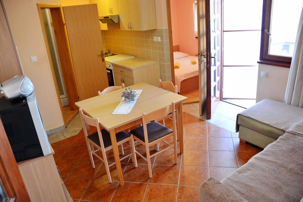 Apartments Joza Vir Exterior foto